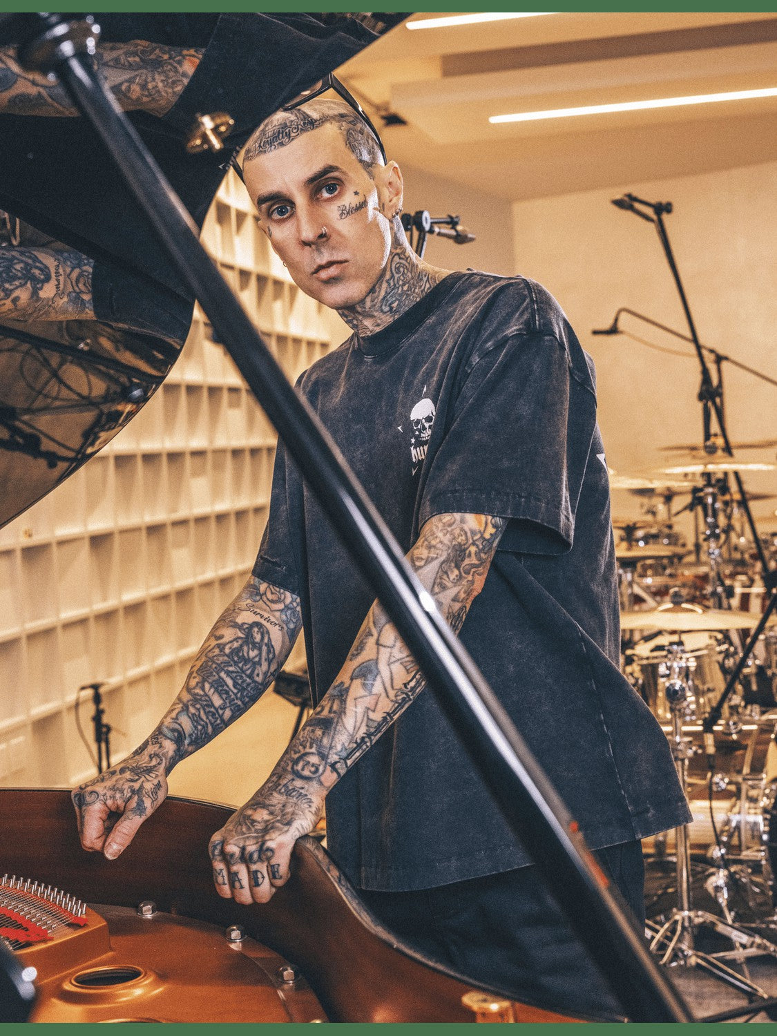 Hurley x Travis Barker Skull Island Short Sleeve - Black