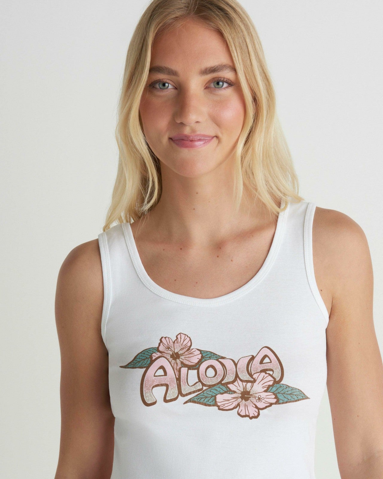 Aloha Scoop Crop Tank - White